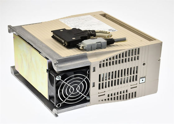 Yaskawa SGDV-200A05A AC сервоусилитель совершенно новый в оригинальной коробке