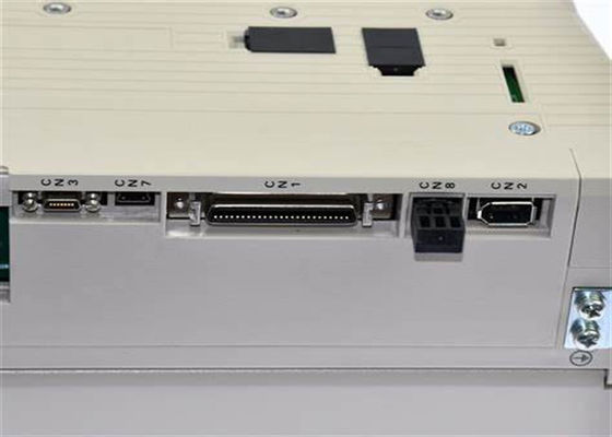 Yaskawa SGDV-200A05A AC сервоусилитель совершенно новый в оригинальной коробке
