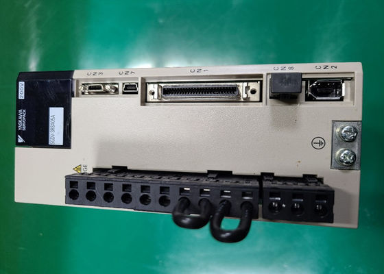 Yaskawa SGDV-3R8A05A AC сервоусилитель совершенно новый в оригинале