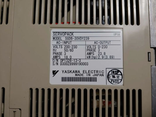 Yaskawa SGDB-30VN 18 AMP 3 PHASE 200-230 VAC 50/60HZ AC сервопривод