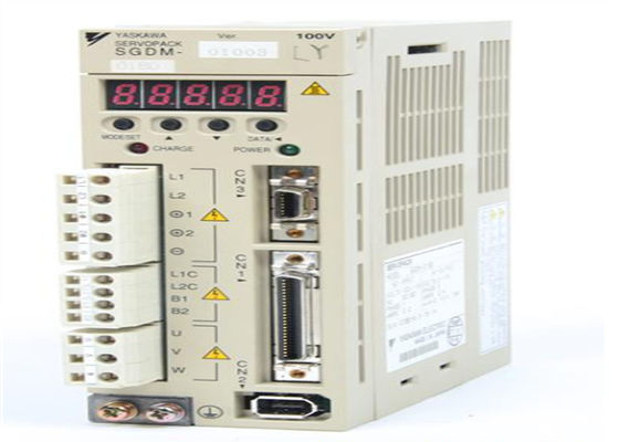 SGDM-01BD Сервоусилитель серии Yaskawa Sigma Оригинальный новый ящик