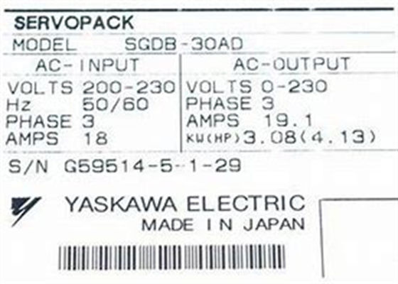Сервоприводы переменного тока Yaskawa SGDB-30AD совершенно новый в оригинальной коробке 230В