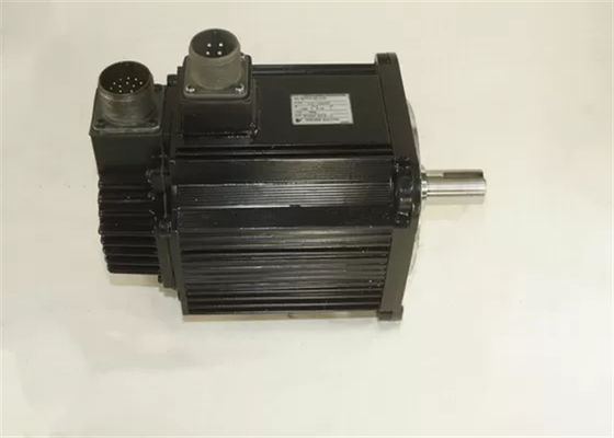 Yaskawa SGMG-05A2A Промышленный сервомотор оригинальный Новый в коробке