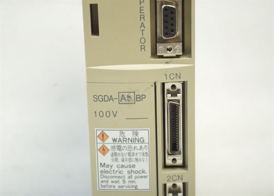 Сервоприводы Yaskawa SGDA-A5BP совершенно новые в оригинальной коробке 100В