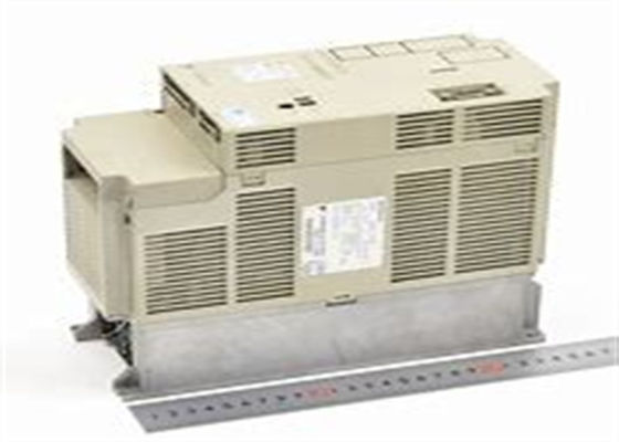 Yaskawa SGDB-10ADM AC сервоусилитель совершенно новый в оригинальной коробке