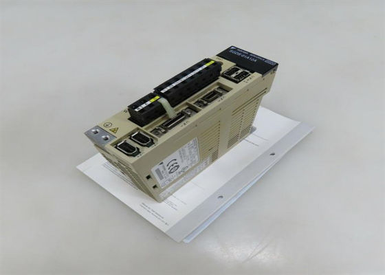 Yaskawa SGDS-01A12A 220V AC сервоусилитель Новый оригинальный