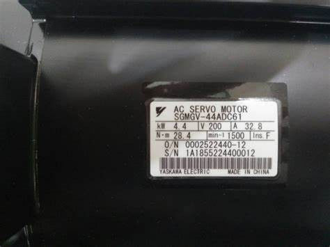 Yaskawa SGMGV-44ADC61 AC Servo Motor Industry совершенно новый в коробке