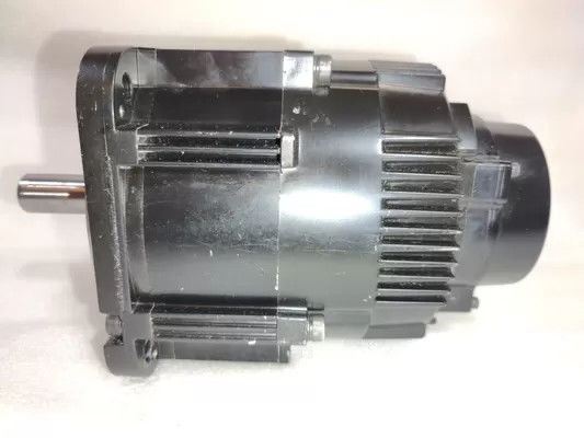 Yaskawa SGMGV-44NDB6C Новый сервомотор в оригинальной коробке
