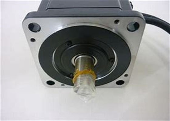 Сервомотор Yaskawa SGMPH-02ACA-SW11 Industry совершенно новый в коробке