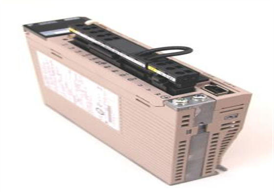 Yaskawa SGDV-R90A01B002000 AC сервоприводы совершенно новый оригинальный