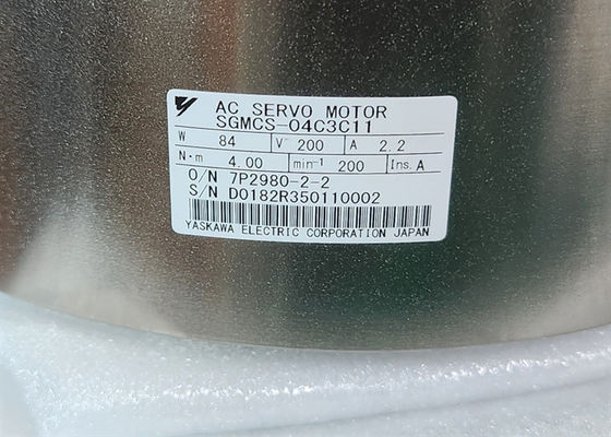 SGMCS-04C3C11 Yaskawa Новый сервомотор в оригинальной коробке