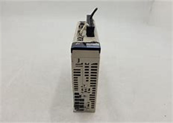 Yaskawa 750W AC Servo Drives SGD7S-1R6A20A Новый в оригинальной коробке