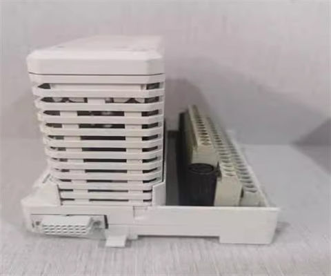 ABB AO895 3BSC690087R1 Аналоговый выход Новый и недорогой цифровой модуль усилителя