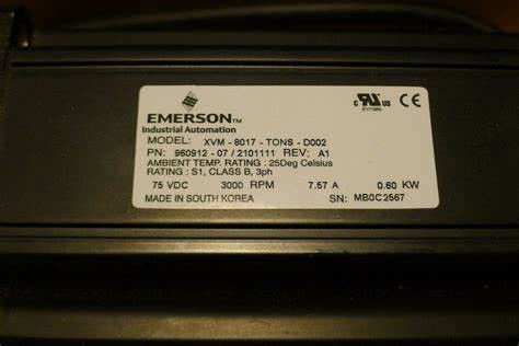 XVM-8017-TONS-0000 Emerson Industrial Servo Motor совершенно новый в коробке