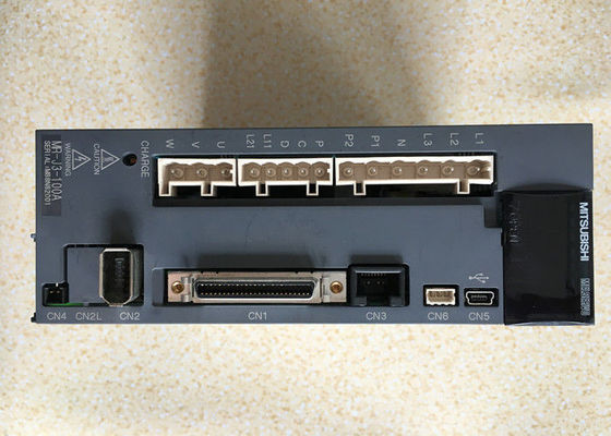 Mitsubishi AC Servo Drive MR-J3-100A-S042 1КВ 200В Усилитель Выход 170В 0-360Гц 6.0А