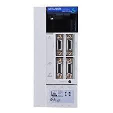 Mitsubishi MR-J2S-70A-S004 Сервоуправляющий усилитель 170V 0-360HZ 5.1A