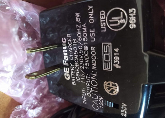 IC660BCM501 - это портативное зарядное устройство для аккумуляторов из семейства GE Fanuc Genius I/O
