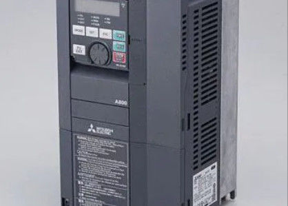3.7Kw Mitsubishi Electric Применимый частотный инвертор Ultimate FR-A820-3.7K-1 Решение