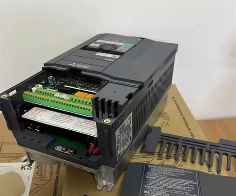 Переменный инвертор Мицубиси трехфазное 400V частоты FR-F840-05470-2-60