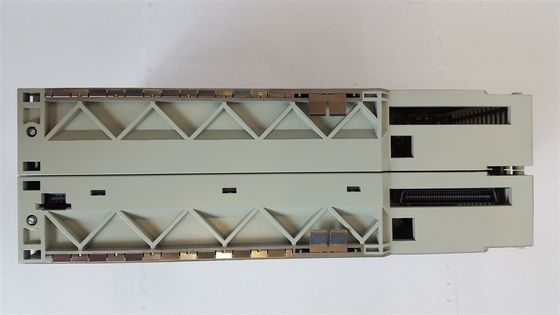 Промышленный сервопривод 140CPU65150 с двумя локальными стойками