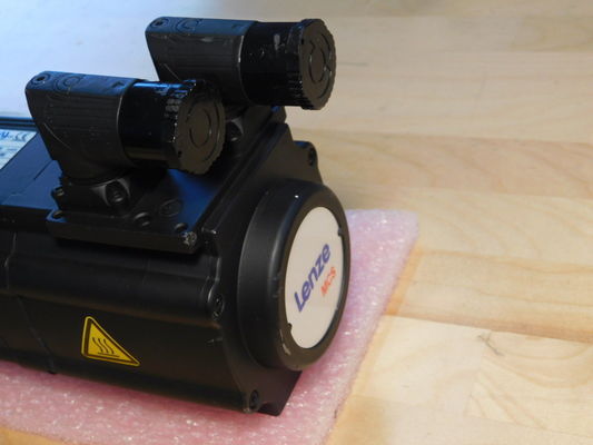 LENZE MCS 09F38LC40P1-B14N-ST5S00N-R0SU Напряжение питания 399