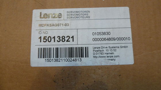 LENZE MDFKSAG071-03 Промышленная батарея мощностью 15 кВт с быстрой скоростью реагирования 60 Гц