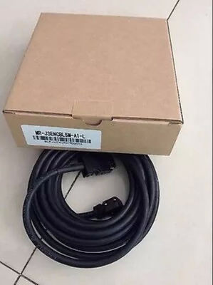 Mitsubishi MR-J3ENCBL5M-A1-L Масса 95 г/м2