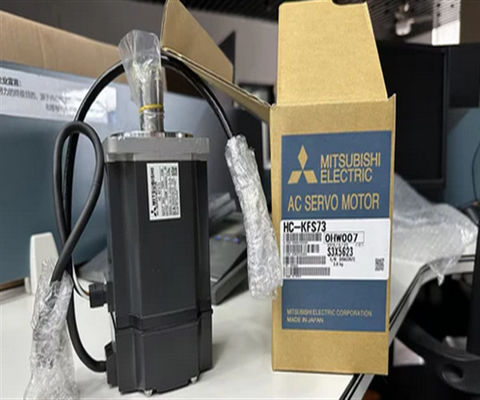 Mitsubishi AC Servo Motor HC-KFS73 750W 103V 5.6A Выход 750W IP55 3.0KG
