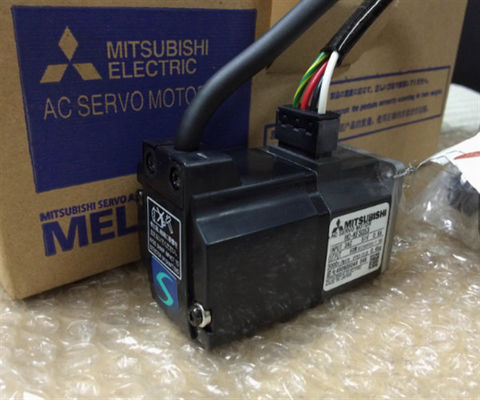Mitsubishi HC-KFS053BD AC Servo Motor 3AC 51V 0,9A 3000R/MIN Новый