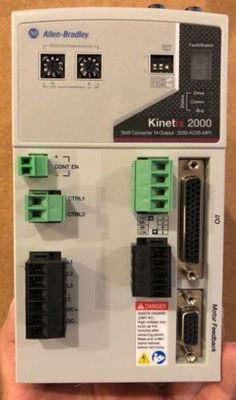 ALLEN-BRADLEY 2093-AC05-MP1 Интегрированный модуль оси и модуль оси Kinetix 2000