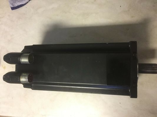 ALLEN-BRADLEY MPL-B1304E-SJ74AA MP-Series MPM 480V AC вращающийся сервомотор