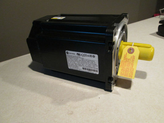 ALLEN-BRADLEY MPM-B1651C-MJ72AA MPM-серия MPM 480V AC вращающийся сервомотор