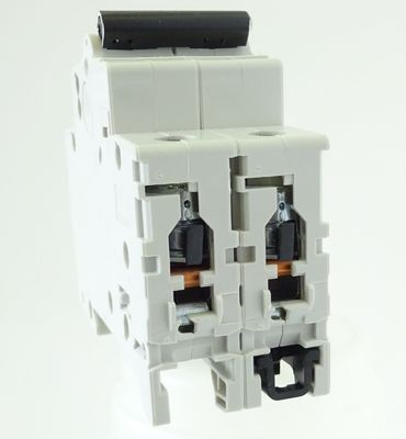 ABB 2cds272001r0065 s202m-b6 С помощью контактного ядра выключатель серии S200