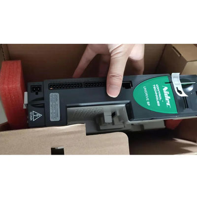 EMERSON SP0404 Универсальный переменный ток с переменной скоростью для индукционных и сервомоторов