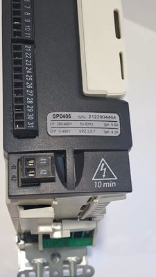 EMERSON SP0405 Универсальный переменный ток с переменной скоростью для индукционных и сервомоторов