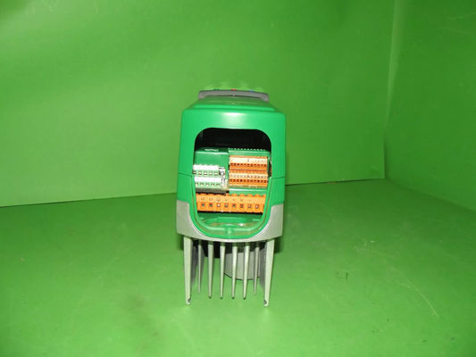 EMERSON UNI1402 Техники управления Emerson Unidrive Frequenzumrichter