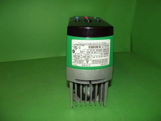EMERSON UNI1402 Техники управления Emerson Unidrive Frequenzumrichter