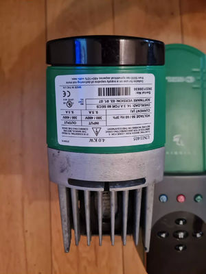 EMERSON UNI1405 Техники управления Emerson Unidrive Frequenzumrichter