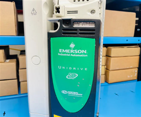 Техники управления Emerson SP2402 UniDrive, 380-480V 50-60Hz 3ph 20.2A / 0-480V