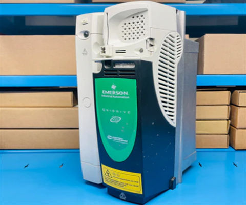 Техники управления Emerson SP2402 UniDrive, 380-480V 50-60Hz 3ph 20.2A / 0-480V