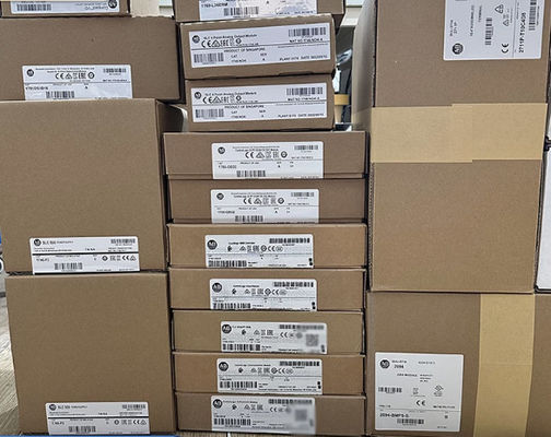 Controllogix Logix 5563 1756-L63 Модуль управления для Аллена Брэдли 1 Порт Температура -20...55 °C