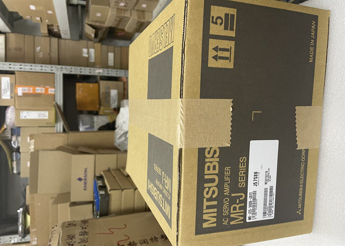 Участок 200 усилителя 3 сервопривода AC Мицубиси MR-J2S-500B 5Kw к 230VAC 50/60Hz