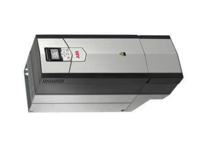AC низшего напряжения инвертора частоты ACS880-01-096A-5 3AUA0000090441 управляет 96A