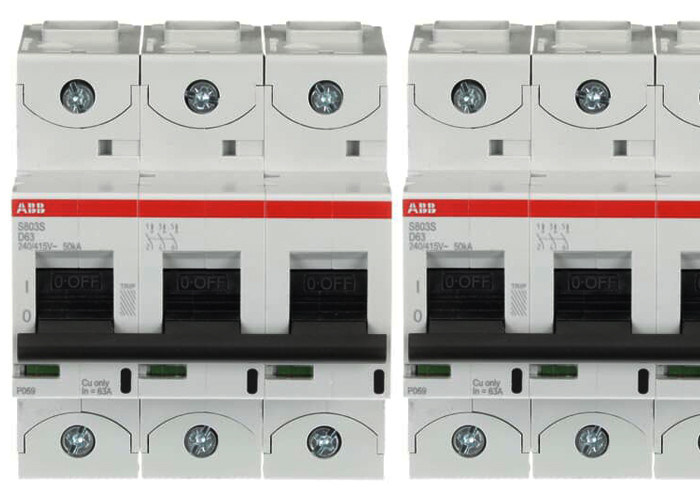 2CCS863001R0631 S803S-D63 Низковольтные выключатели высокоточных батарей Новые