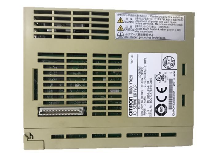 OMRON R88D-KT04L Серво AC 100 ~ 120VAC Поток 4.6A 120V Нагрузка 400 W Сервоуправляющий
