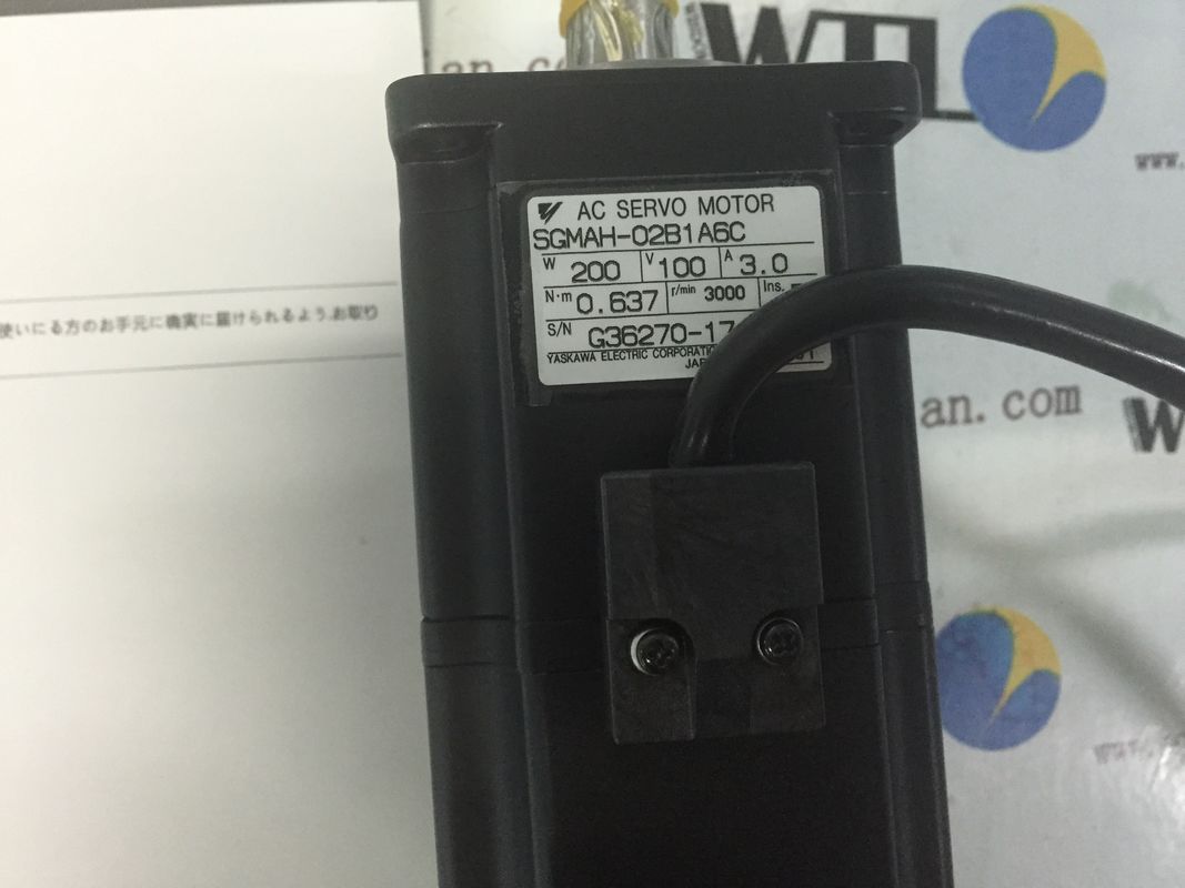 Yaskawa AC Industrial Servo Motor SGMAH-02B1A6C 200 Вт 200 Вт совершенно новый