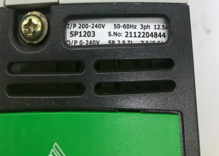 NIDEC EMERSON AC Drive SP1203 CONTROL TECHNIQUES UNIDRIVE SP2.5TL 200-240V 9.6A 3 лошадиных сил Новый