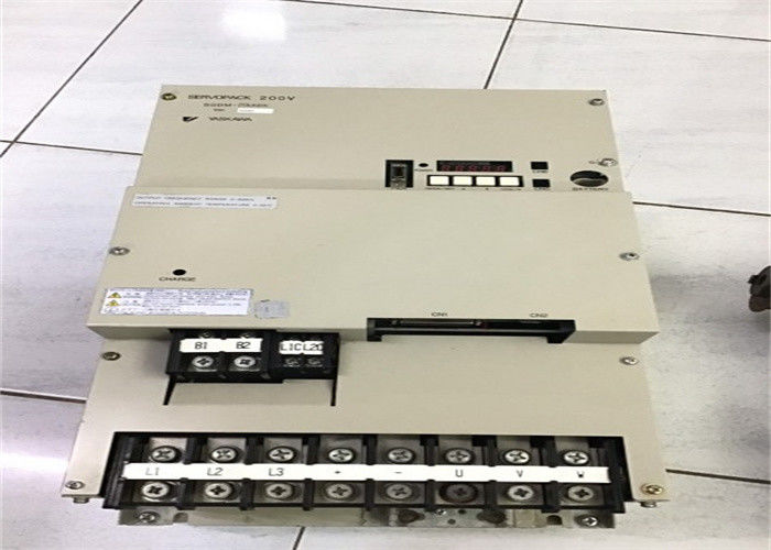 Yaskawa SGDM-1AADA-A AC Servo Drives совершенно новый в оригинальной коробке