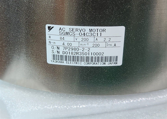 SGMCS-04C3C11 Yaskawa Новый сервомотор в оригинальной коробке