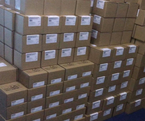GE Fanuc IC695ALG628 Неизолированный цифровой модуль I O Advanced Modbus/RTU Control Solution